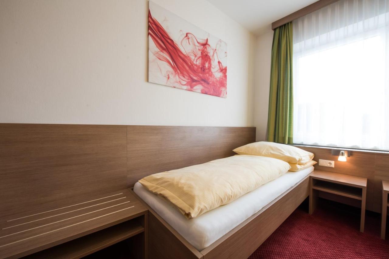 Gasthof Pension Auzinger Meggenhofen Luaran gambar